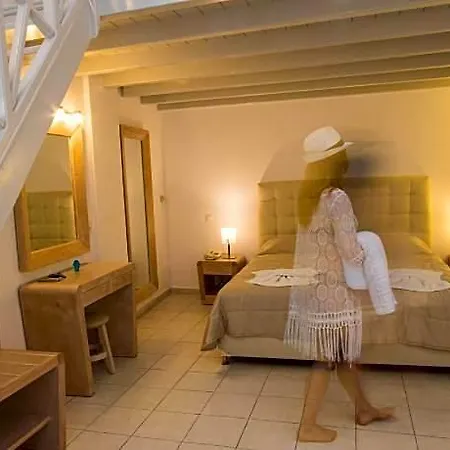 Erato 3* Santorini Island